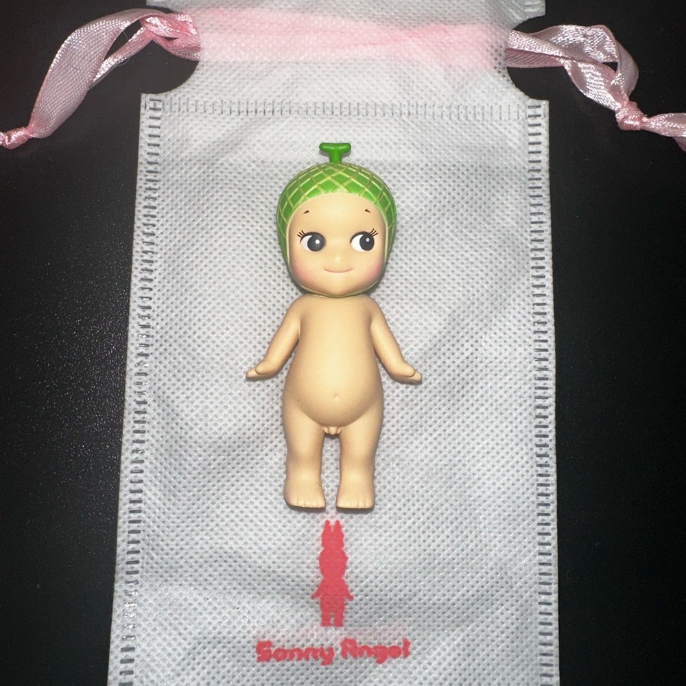 100% authentic Sonny Angel (melon). Brand new with original box